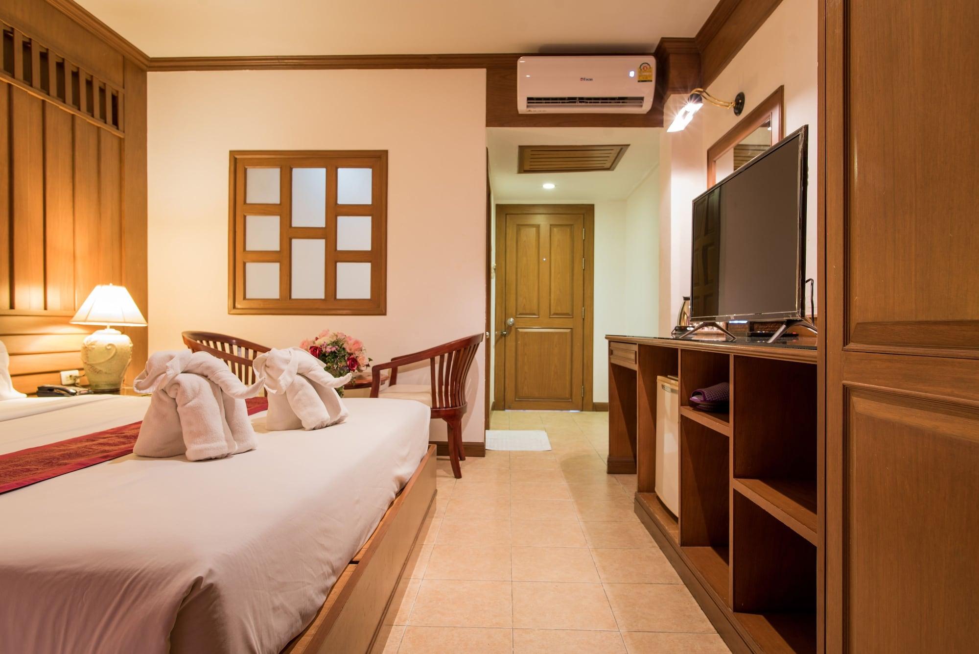 Cello Hotel Patong Luaran gambar