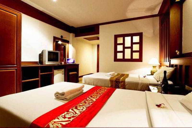 Cello Hotel Patong Luaran gambar