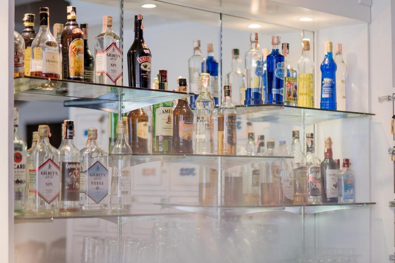 Cello Hotel Patong Luaran gambar